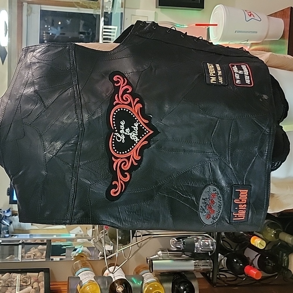 Diamond plate. Leather. Bikers vest. Xl